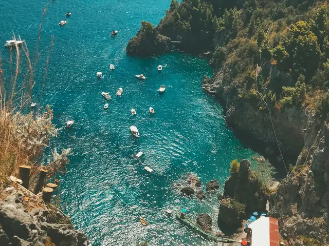 Li Galli Islands: Boats in a turquoise cove on the Amalfi Coast
