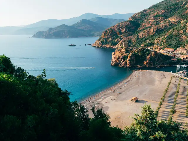 Scandola Nature Reserve: Red cliffs and bay on the west coast of Corsica