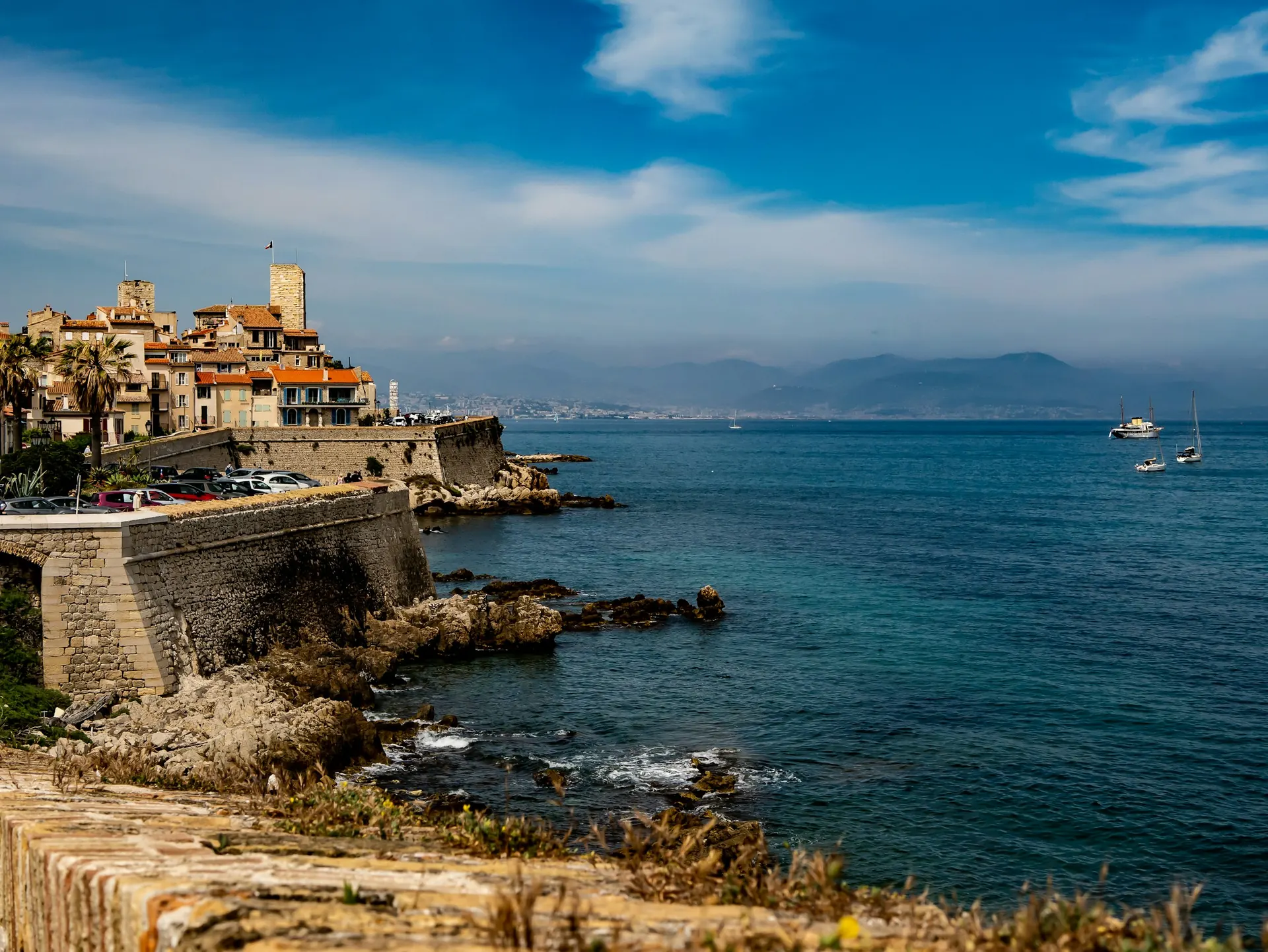 French Riviera · families