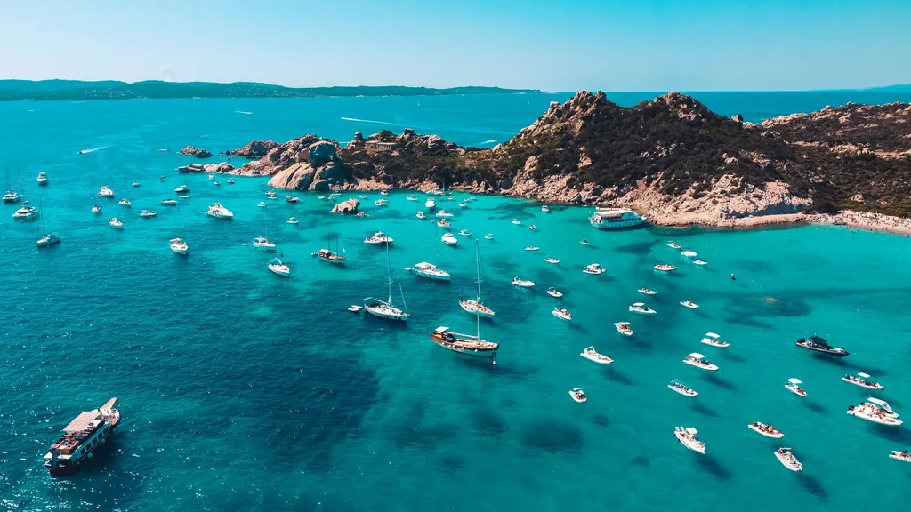 Day 6: Costa Smeralda, Sardinia, emerald water and yachts